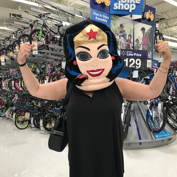 Meet your Posher, Lisa - Picture 1 of 1